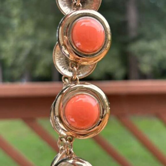 ANN TAYLOR PEACH AND GOLD NECKLACE - Picture 3 of 5